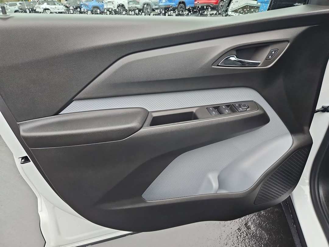 2027 Chevrolet Bolt Ev - Image 10