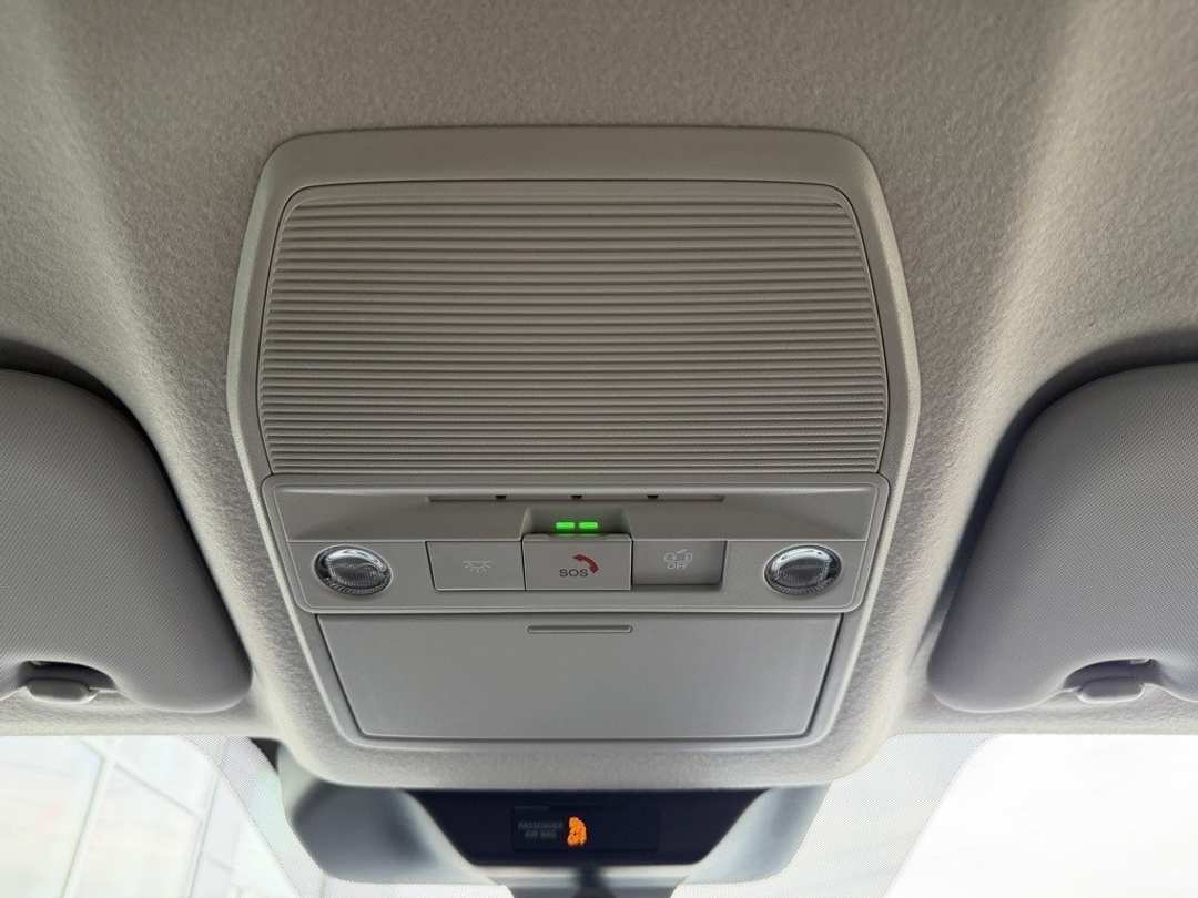 2026 Nissan Kicks SR - Image 26