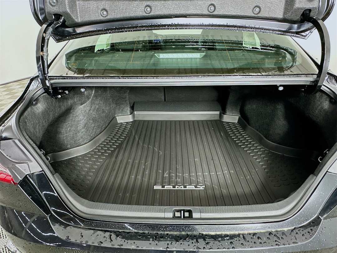 2026 Toyota Camry XSE - Image 26