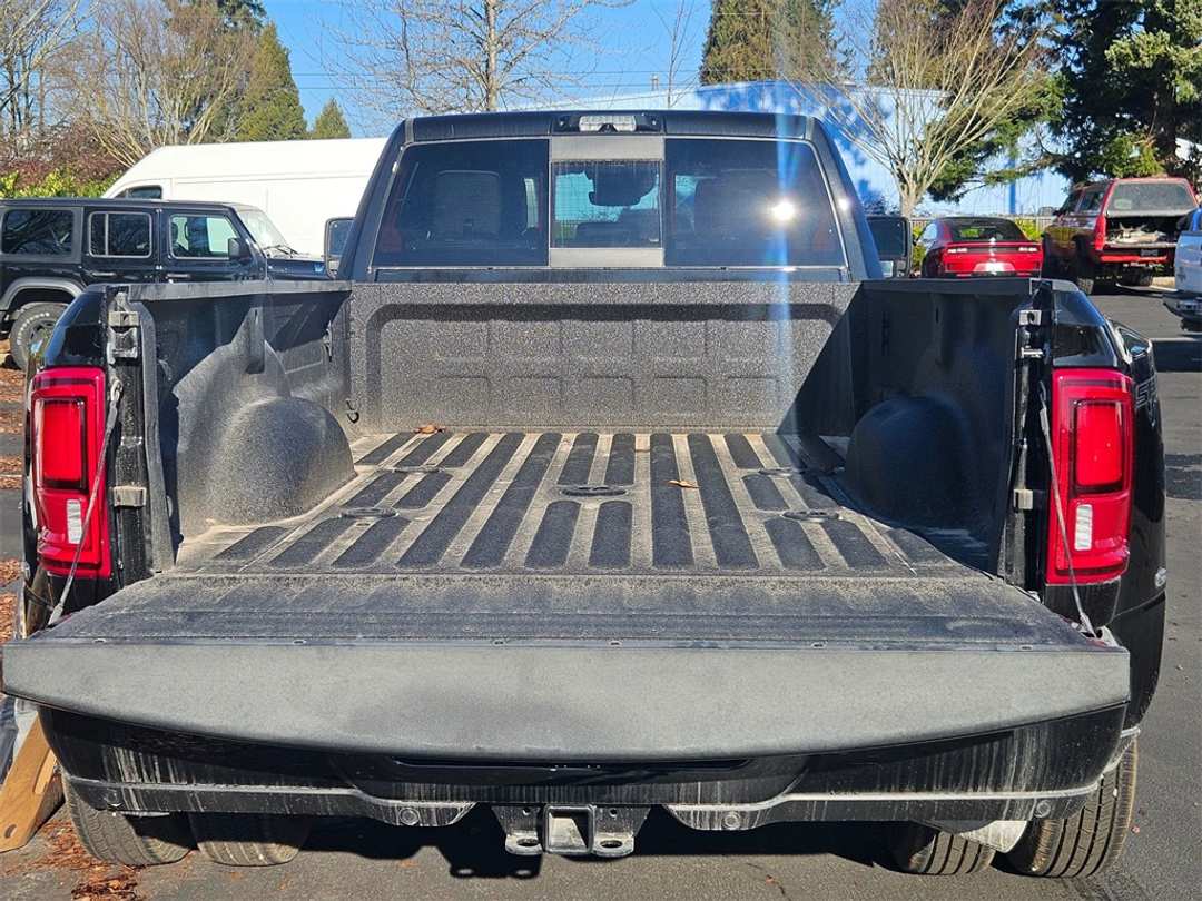 2026 Ram 3500 Laramie - Image 30