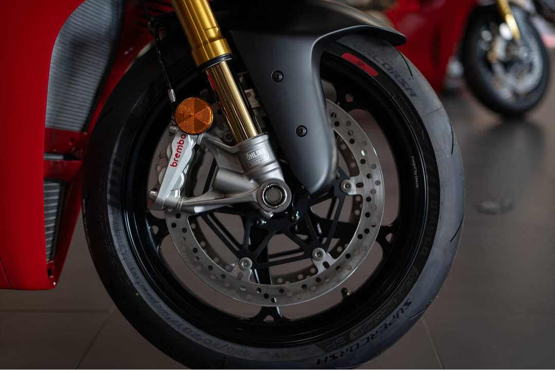 2025 Ducati Panigale V4 S - Image 6