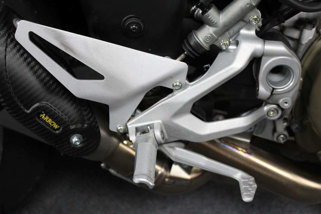 2022 Ducati Streetfighter V4 S - Image 15