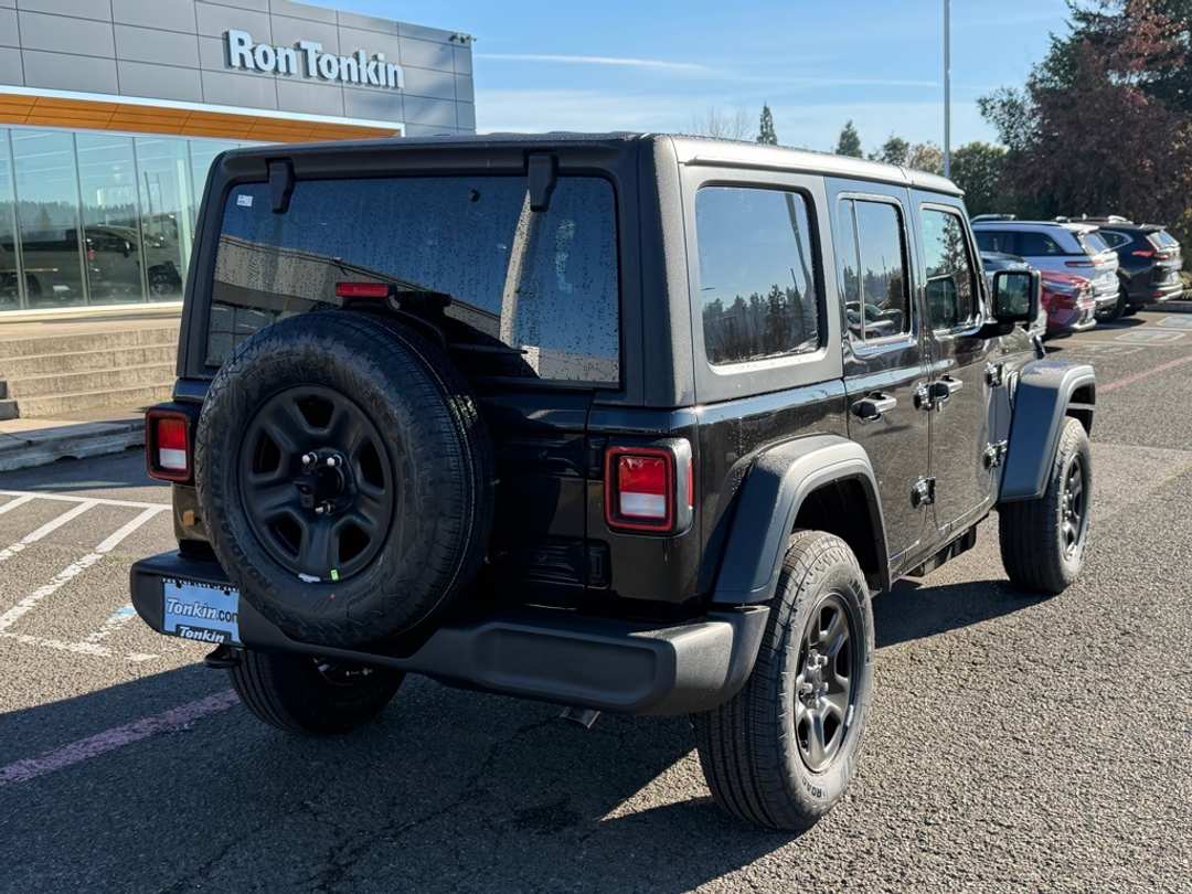 2026 Jeep Wrangler Sport - Image 8