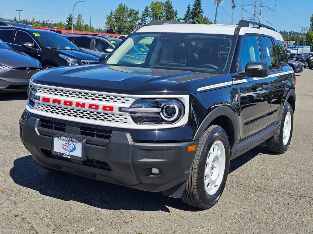 2025 Ford Bronco Sport Heritage - Image 3