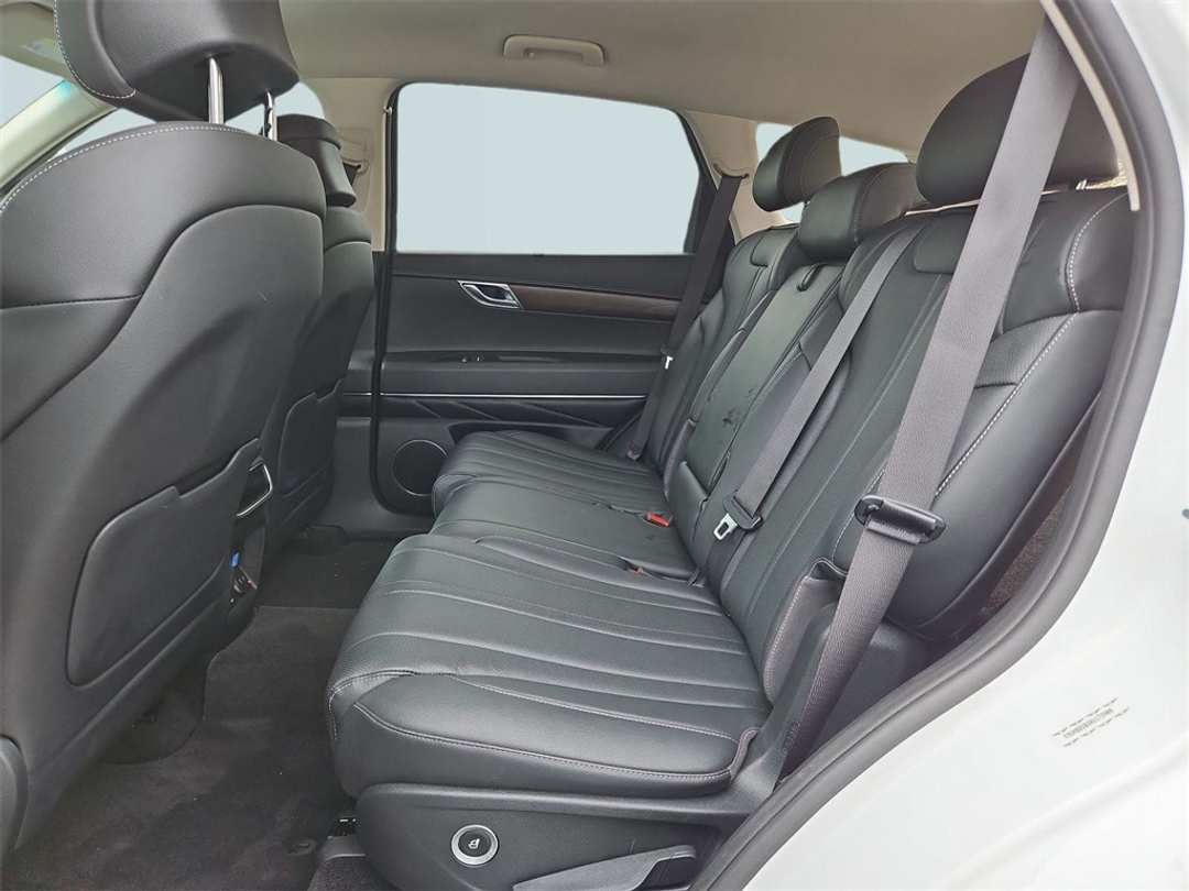 2024 Genesis Gv80 2.5T - Image 23