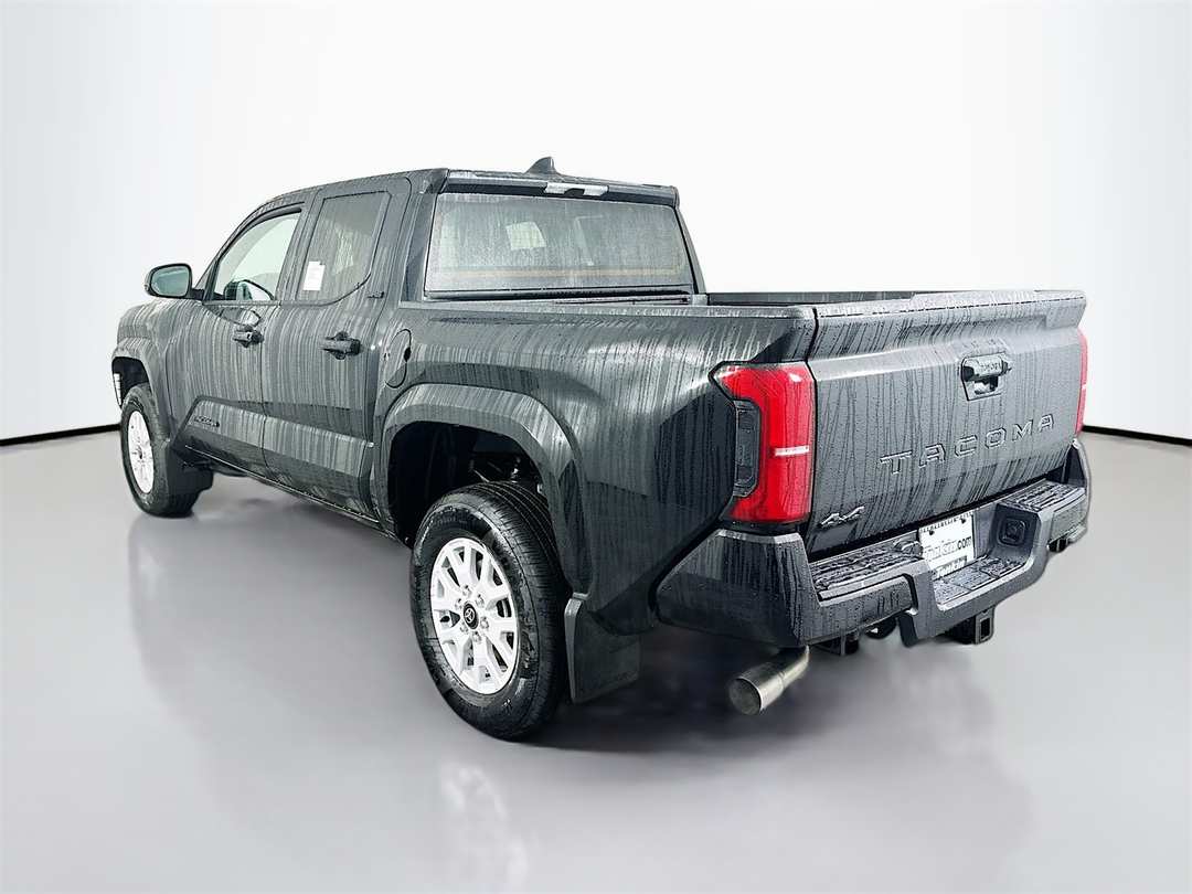 2025 Toyota Tacoma SR5 - Image 5