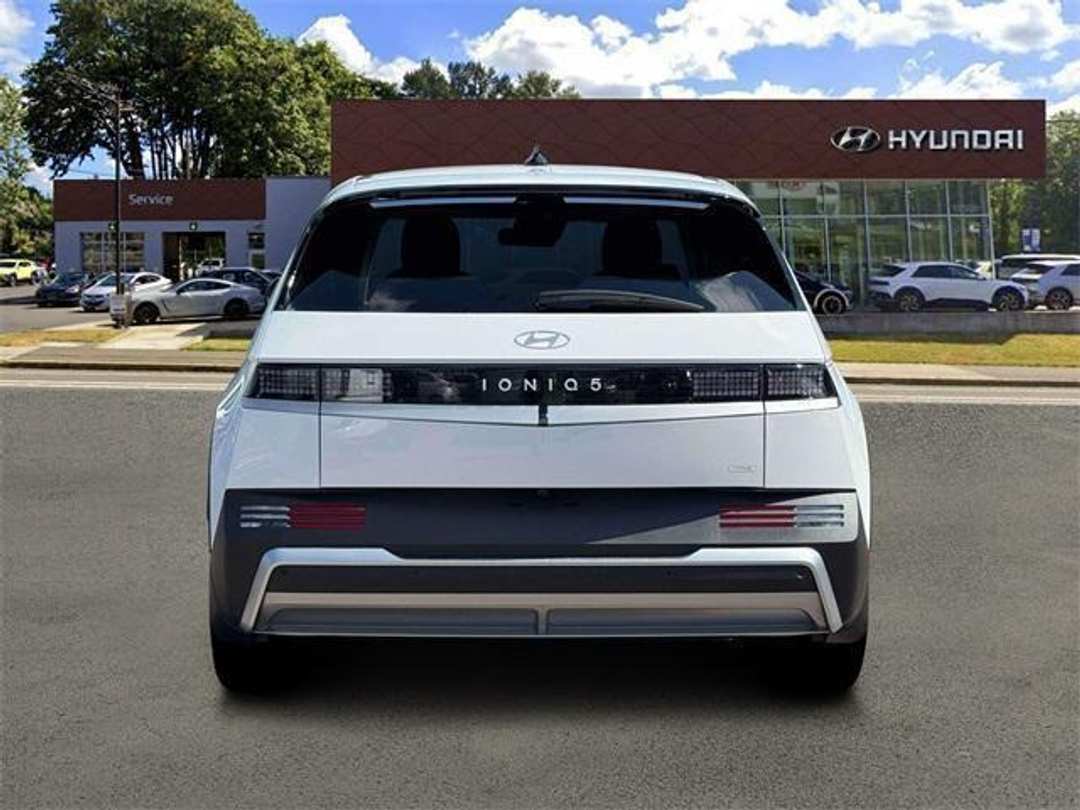 2026 Hyundai Ioniq 5 SEL - Image 6