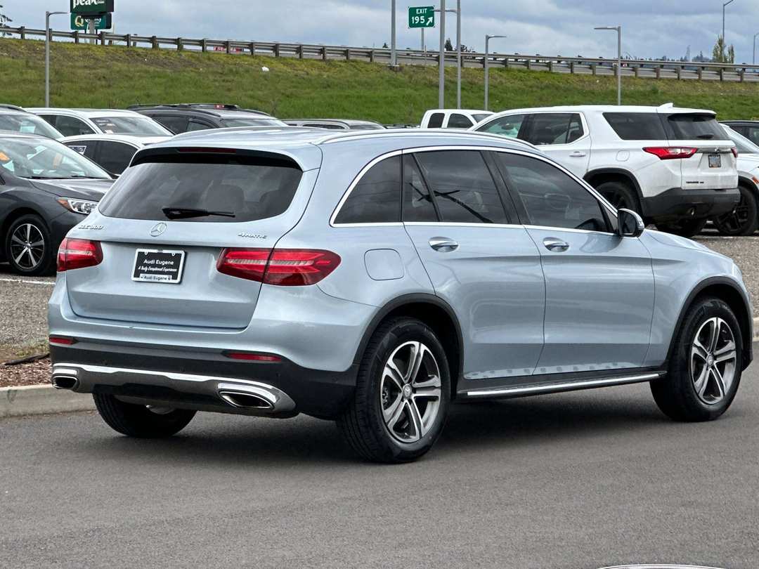 2017 Mercedes-Benz GLC GLC 300 - Image 3