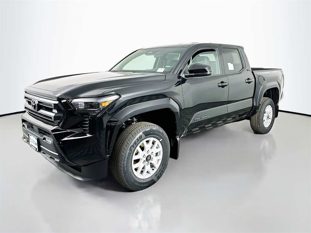 2025 Toyota Tacoma SR5 - Image 3