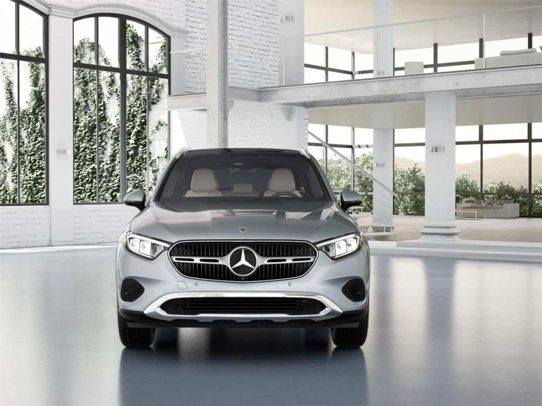 2025 Mercedes-Benz GLC GLC 300 - Image 7