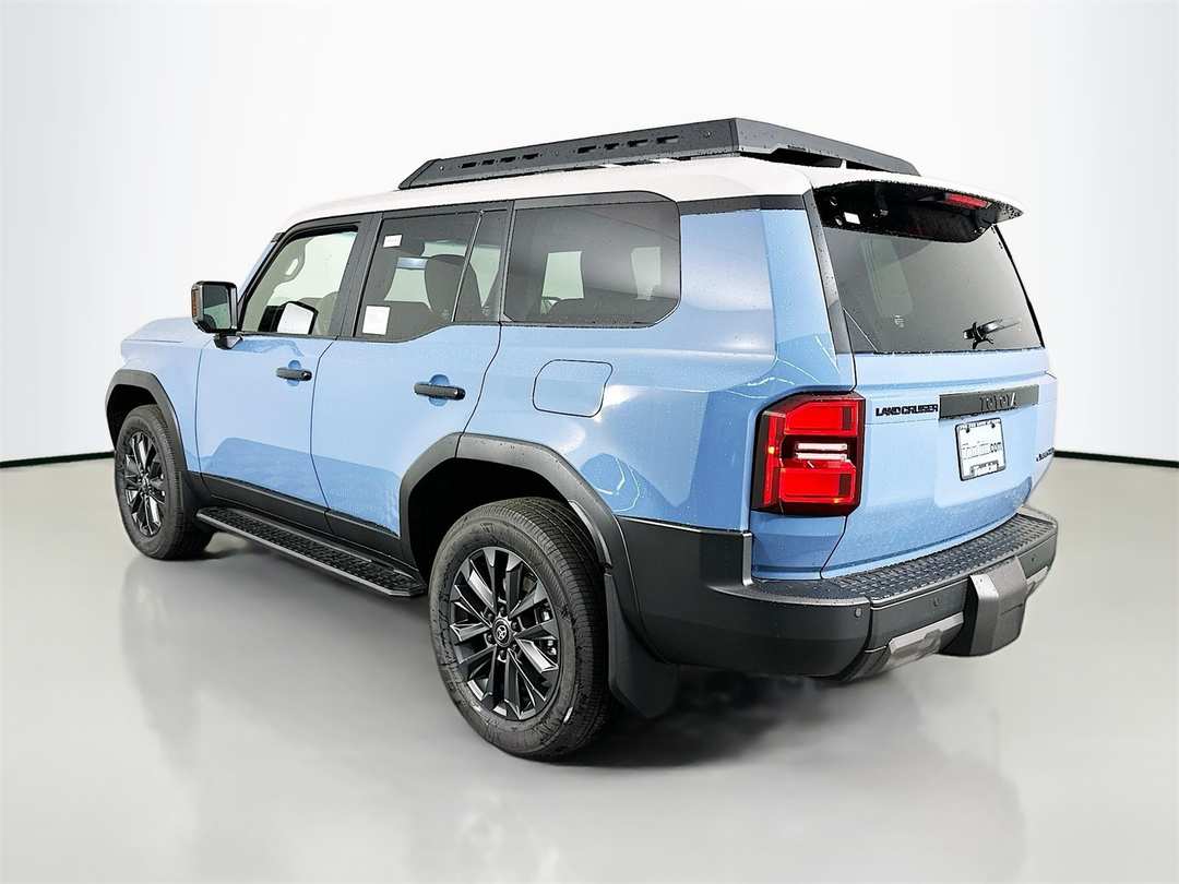 2026 Toyota Land Cruiser Base - Image 5