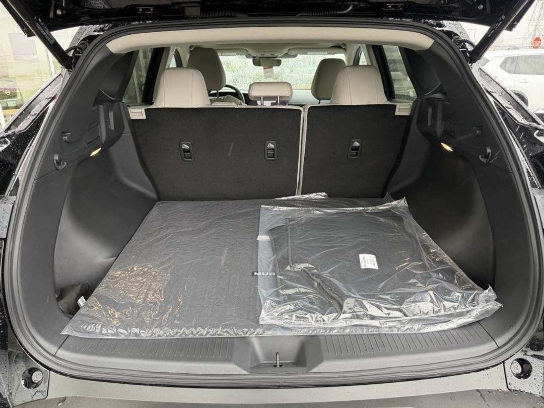 2026 Nissan Murano SL - Image 10