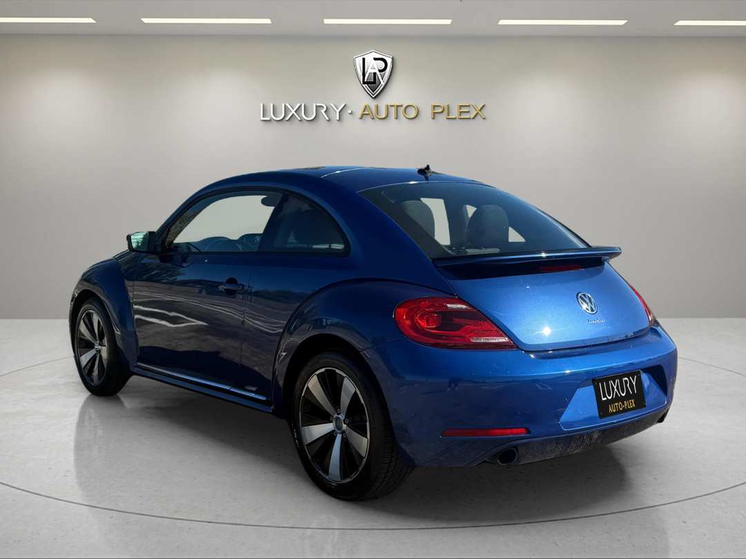 2012 Volkswagen Beetle 2.0T TURBO 2D 6 SPEED MANUAL ONLY 57,000 MILES - Image 3