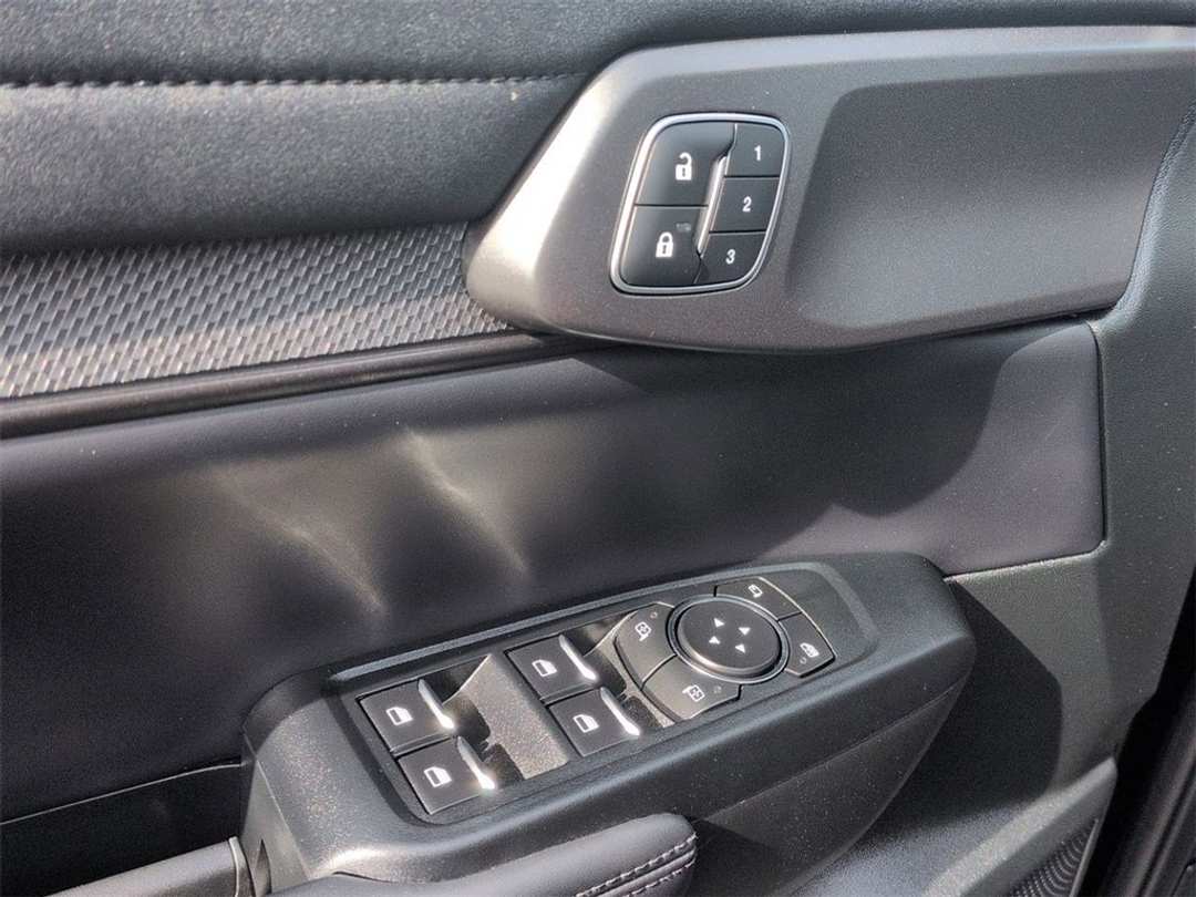 2024 Ford Ranger Raptor - Image 10