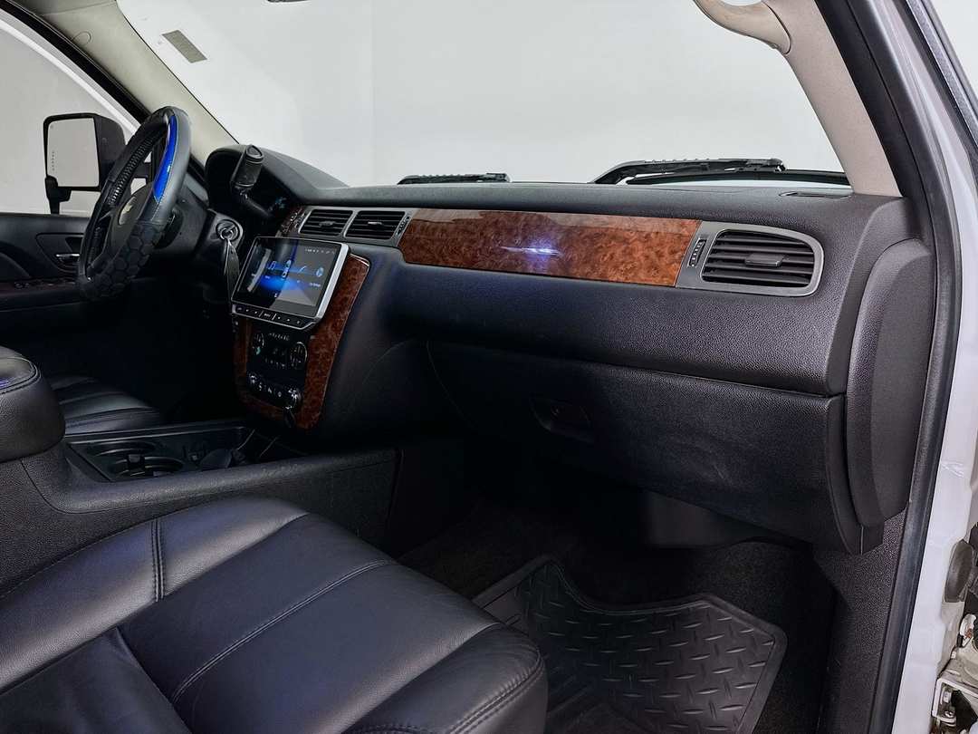 2007 Chevrolet Silverado 2500Hd LTZ - Image 32