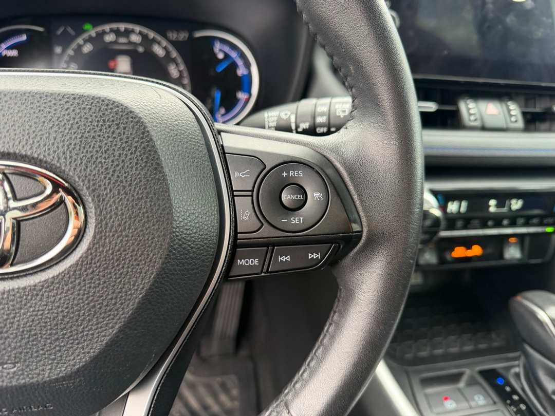 2023 Toyota Rav4 XSE - Image 19