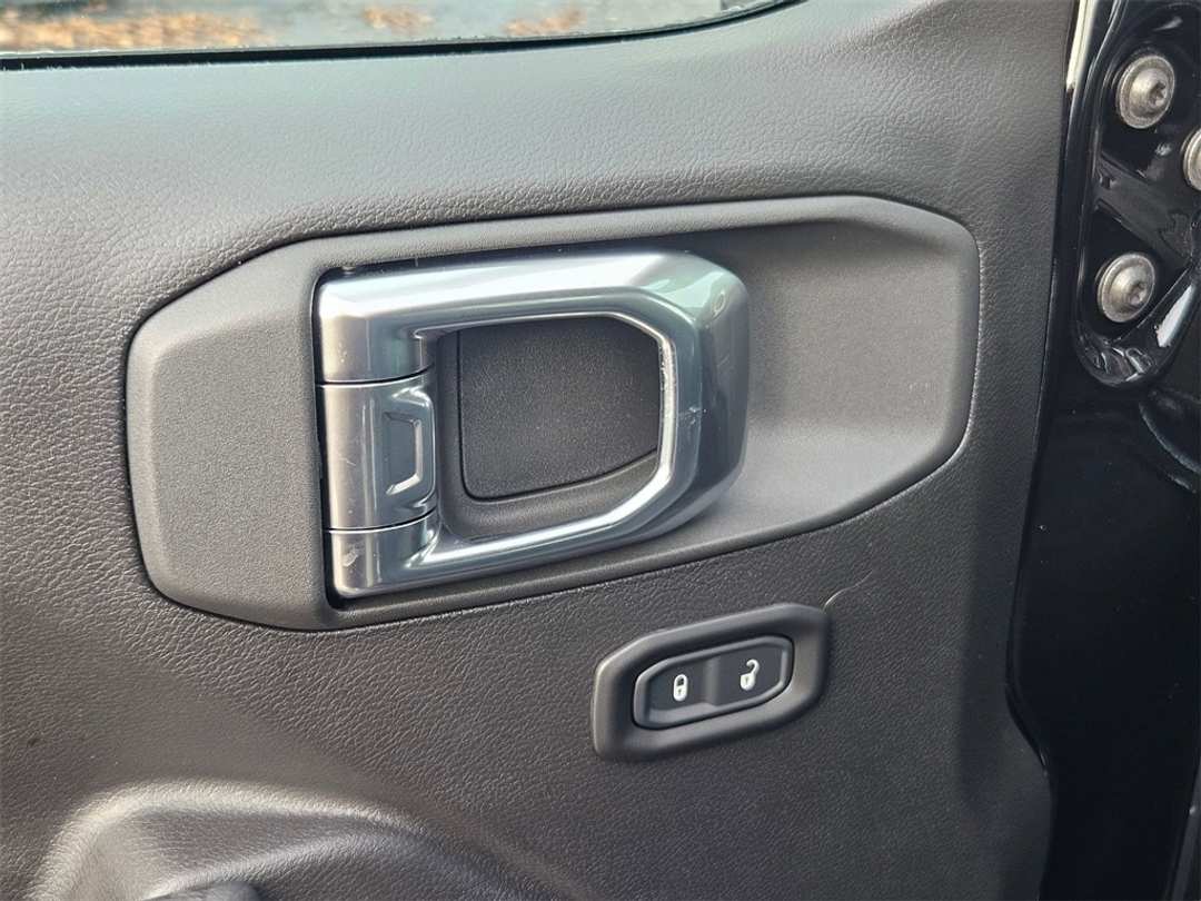 2026 Jeep Wrangler Sport - Image 11