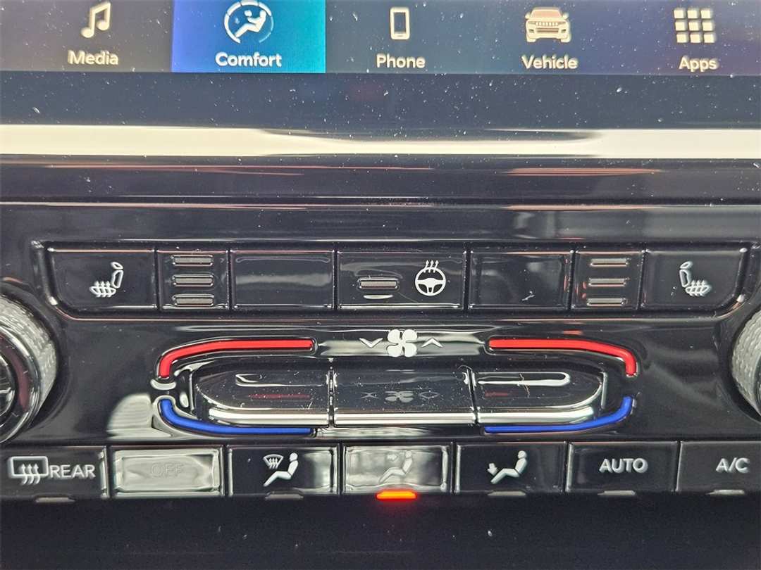 2025 Jeep Grand Cherokee L Limited - Image 24