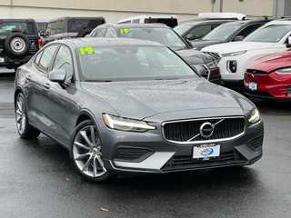 2019 Volvo S60 T6 Momentum