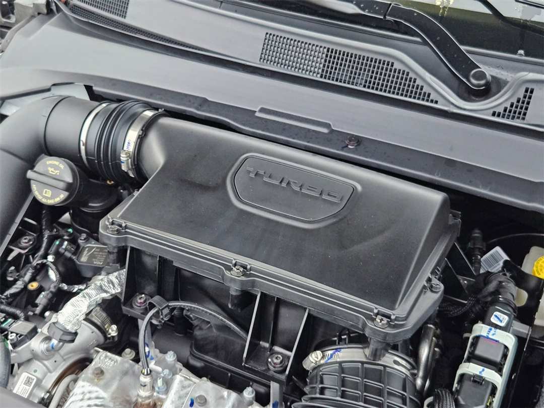 2026 Jeep Compass Latitude - Image 37