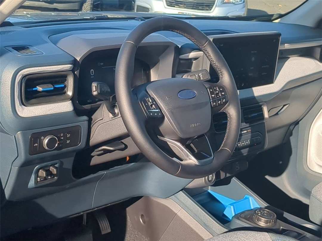 2025 Ford Maverick XLT - Image 12