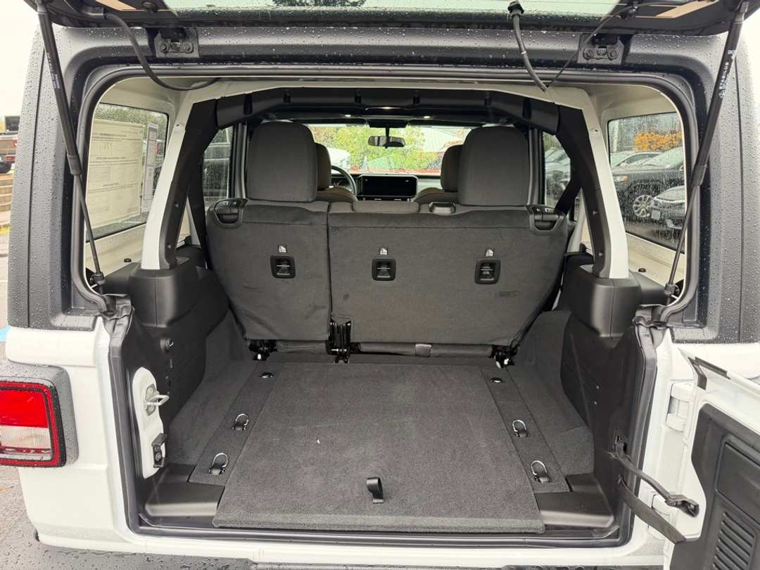 2026 Jeep Wrangler Sport - Image 10