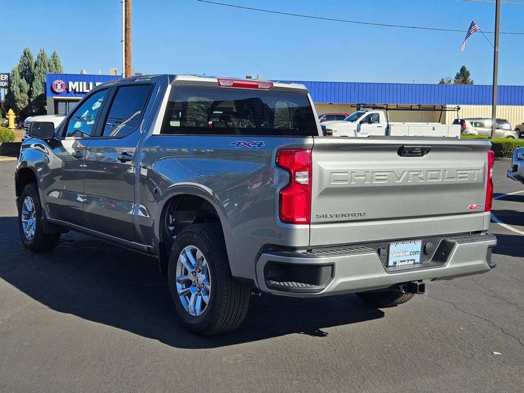 2026 Chevrolet Silverado 1500 RST - Image 4