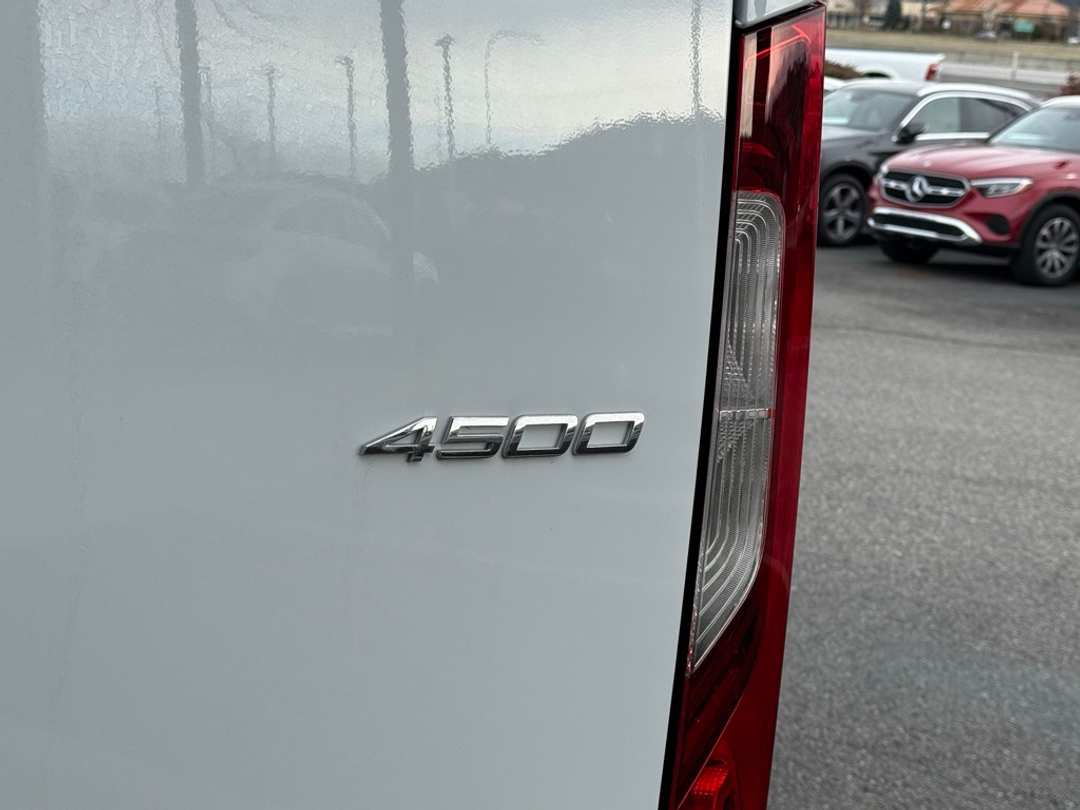 2025 Mercedes-Benz Sprinter 4500 Extended Cargo 170 in. WB - Image 7