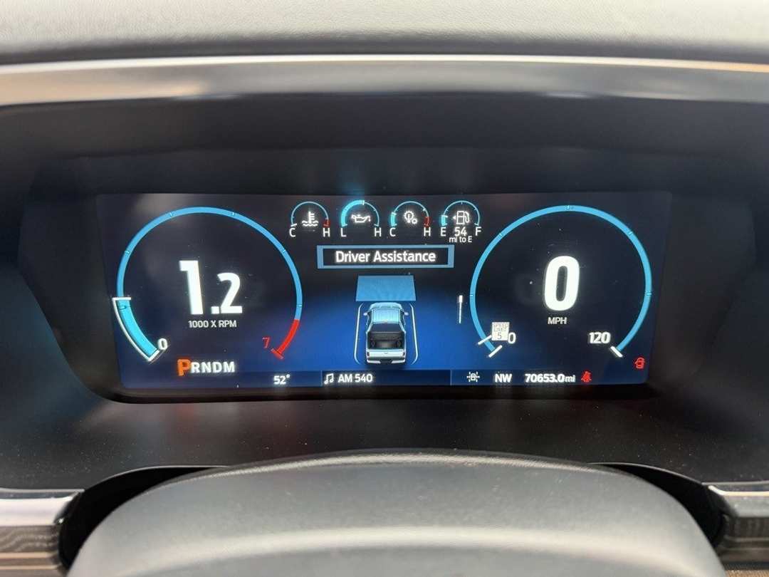 2022 Ford F-150 Platinum - Image 22