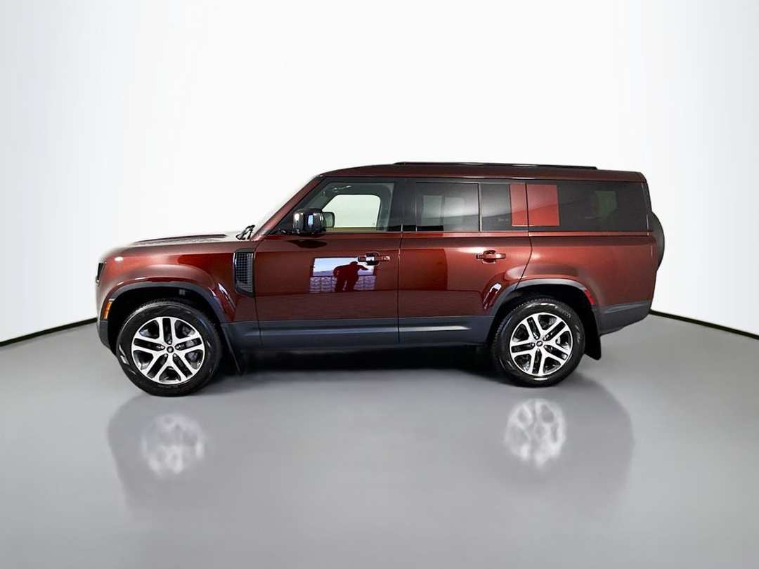 2025 Land Rover Defender 130 S - Image 2
