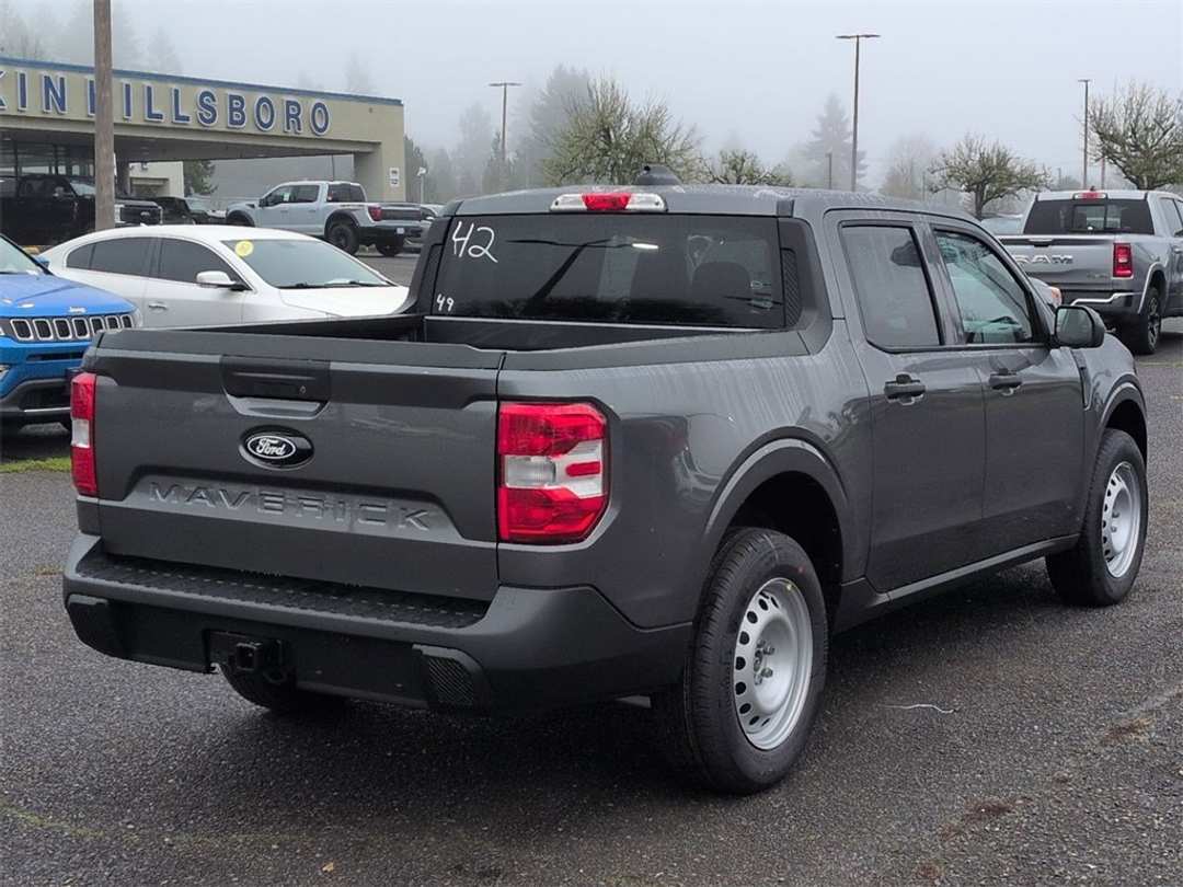 2026 Ford Maverick XL - Image 5