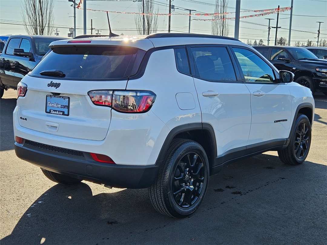2026 Jeep Compass Latitude - Image 6