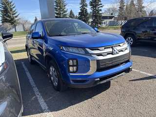 2023 Mitsubishi Rvr ES