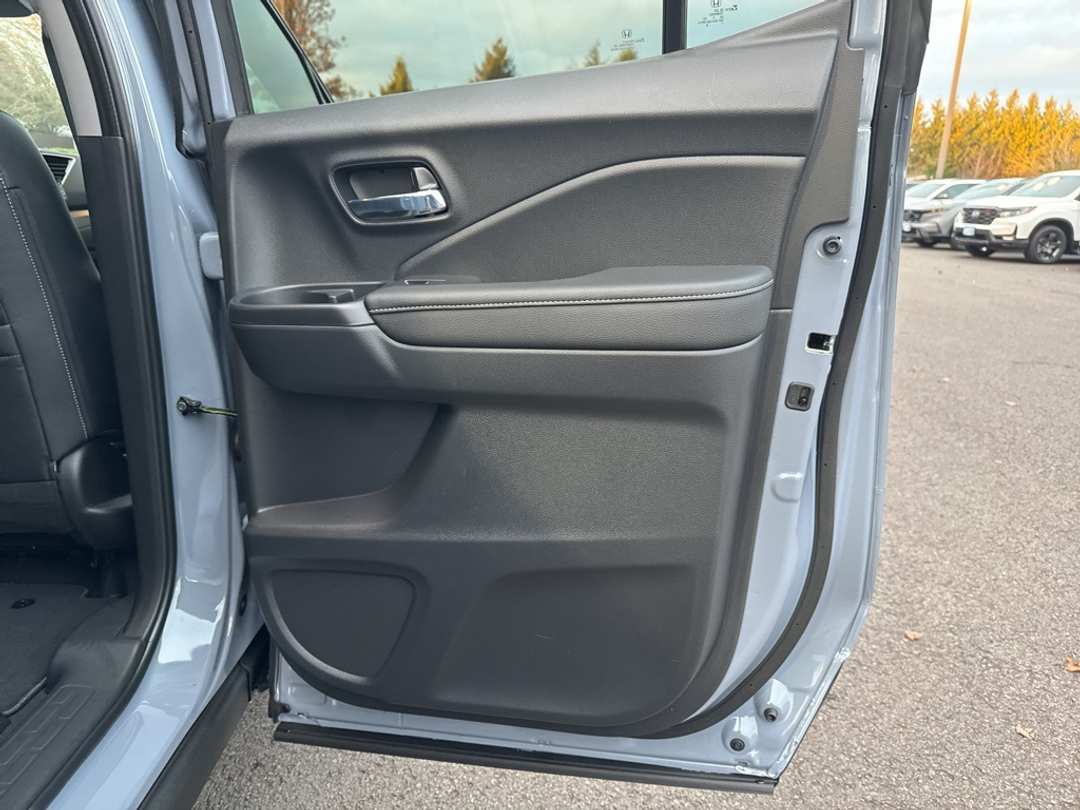 2026 Honda Ridgeline RTL - Image 22