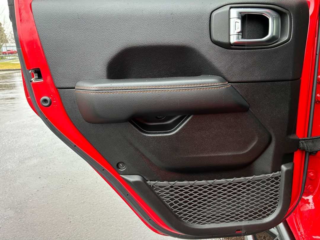 2022 Jeep Gladiator Mojave - Image 24