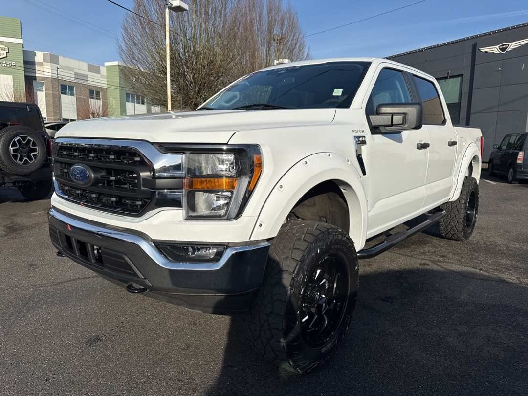 2023 Ford F-150 XLT - Image 3