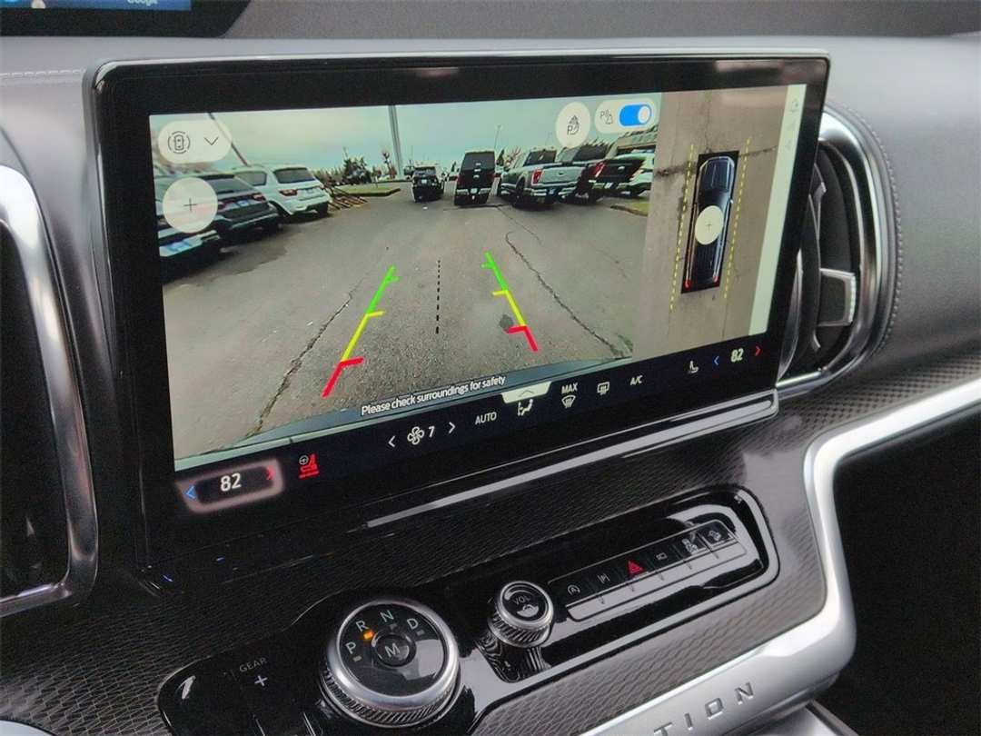 2026 Ford Expedition Platinum - Image 20