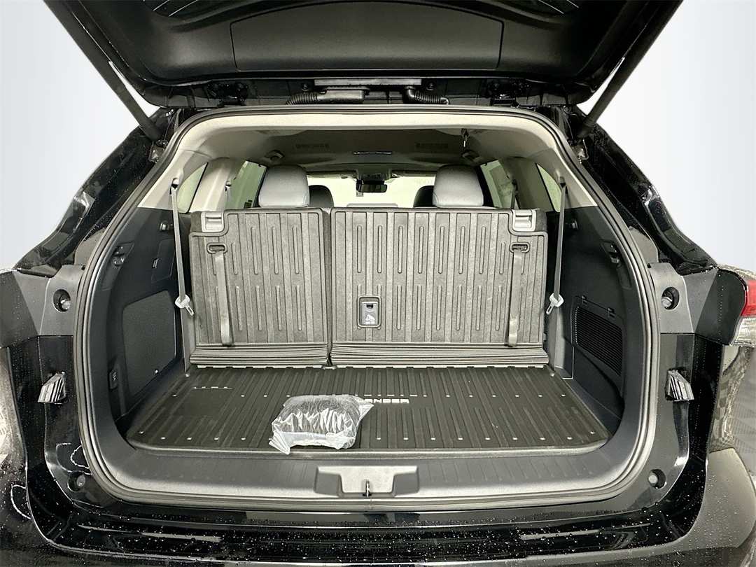 2026 Toyota Highlander Limited - Image 28