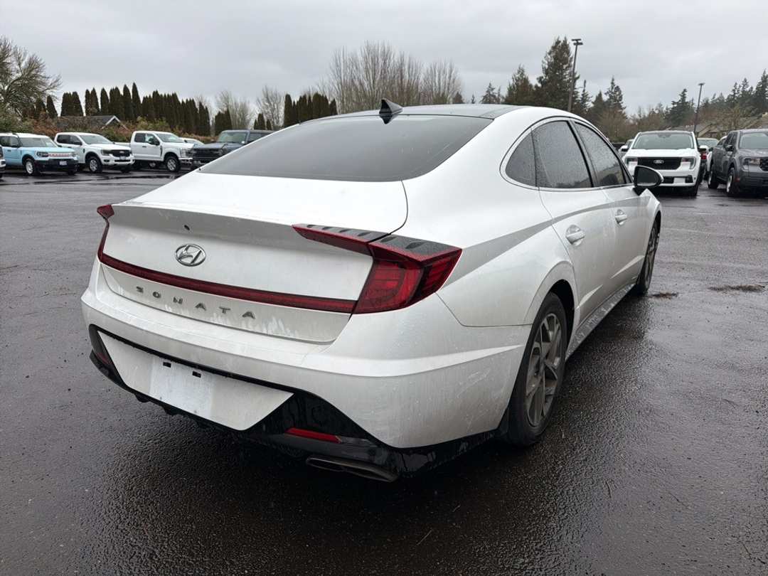 2022 Hyundai Sonata SEL - Image 5