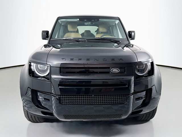 2026 Land Rover Defender 110 XDynamic SE