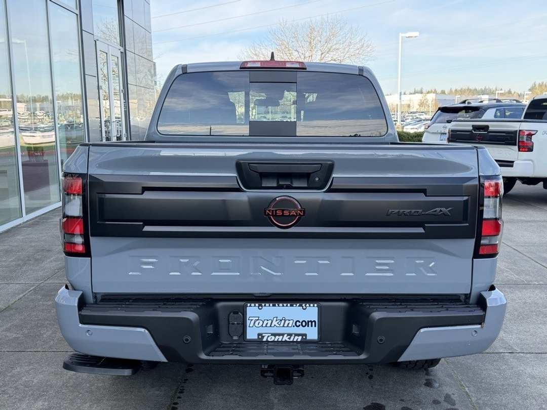 2026 Nissan Frontier PRO4X - Image 9