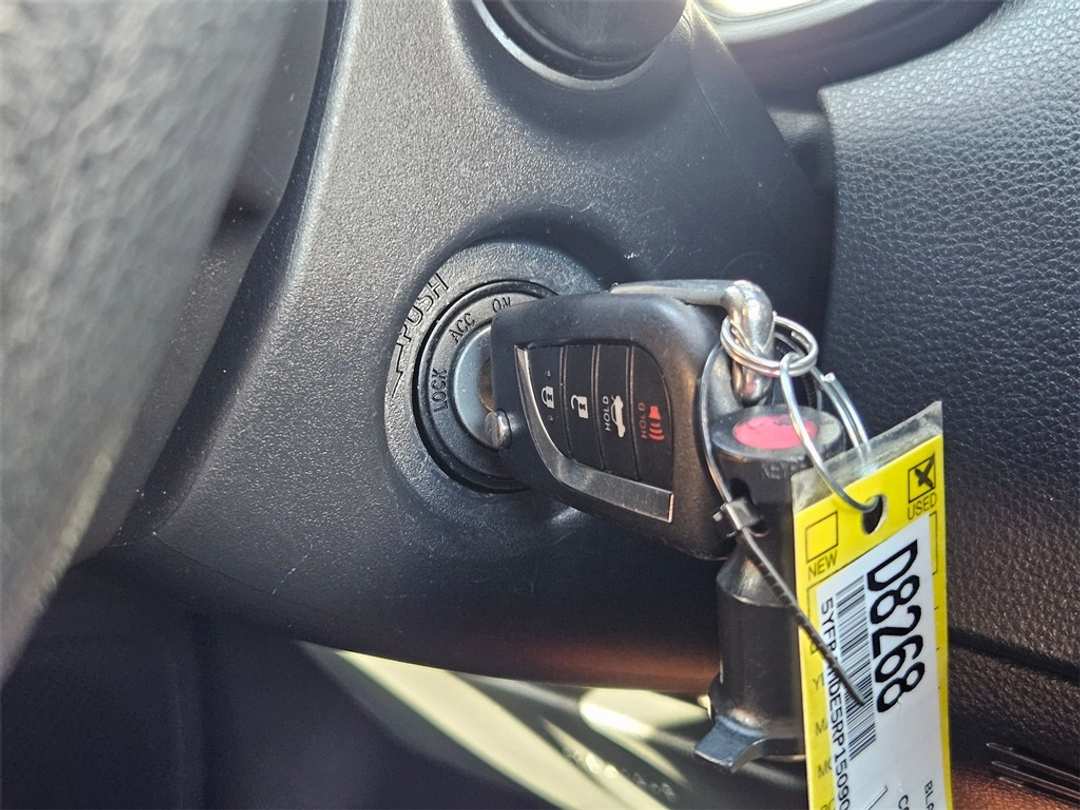 2024 Toyota Corolla LE - Image 17