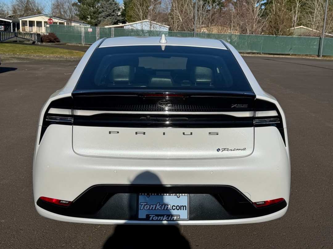 2024 Toyota Prius Prime XSE - Image 7