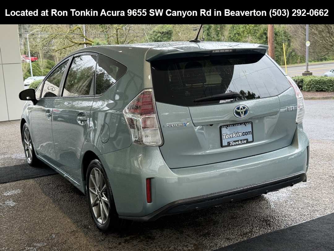 2015 Toyota Prius V Five - Image 5