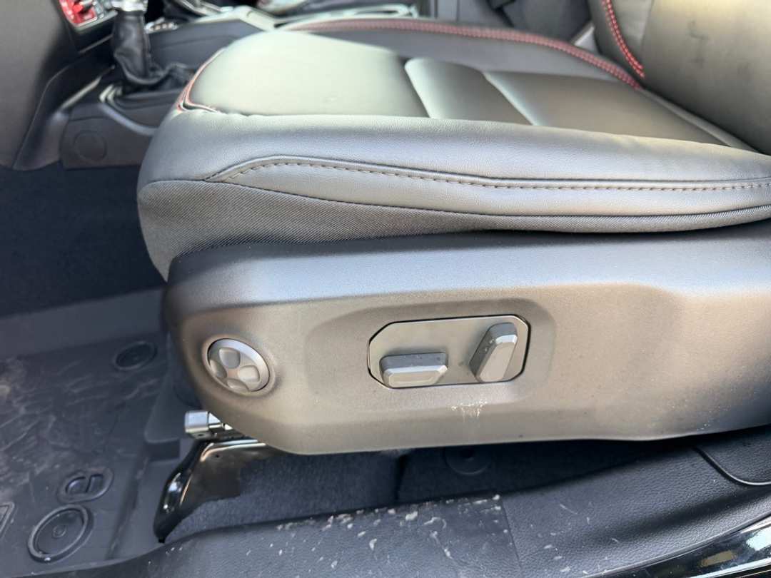 2026 Jeep Wrangler Rubicon - Image 15