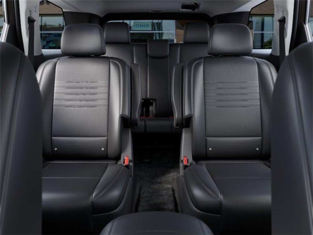 2026 Hyundai Palisade Limited - Image 12