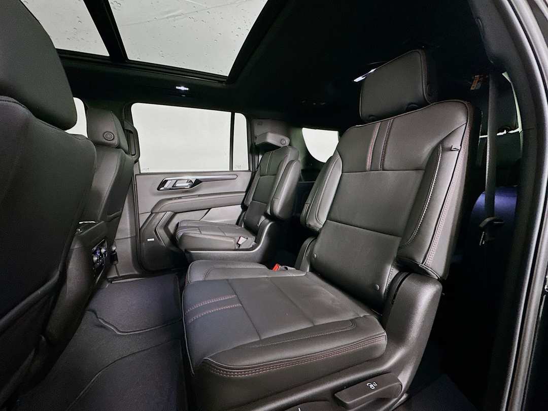 2026 Chevrolet Suburban RST - Image 26