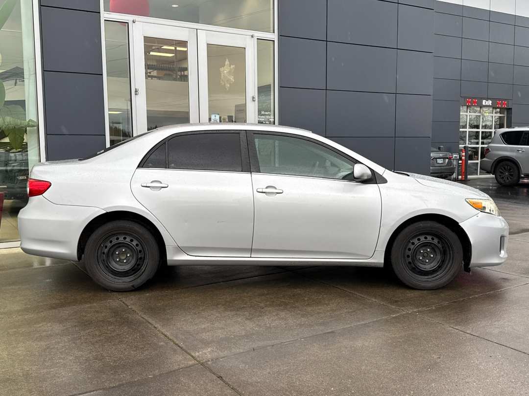 2013 Toyota Corolla LE - Image 2