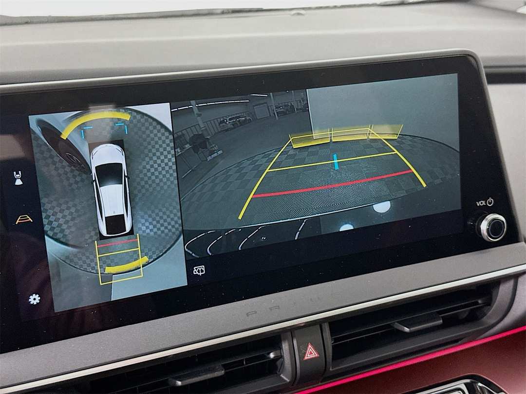 2026 Toyota Prius XSE Premium - Image 14