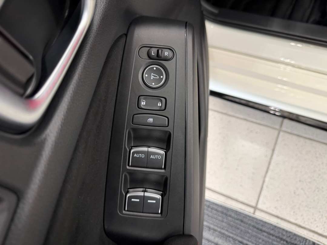 2024 Honda Civic Type R - Image 11